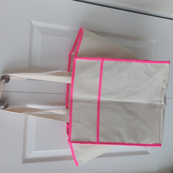 Tote Bag, Jewerly, Accessories And Beauty Bundle - Picture 5 of 17